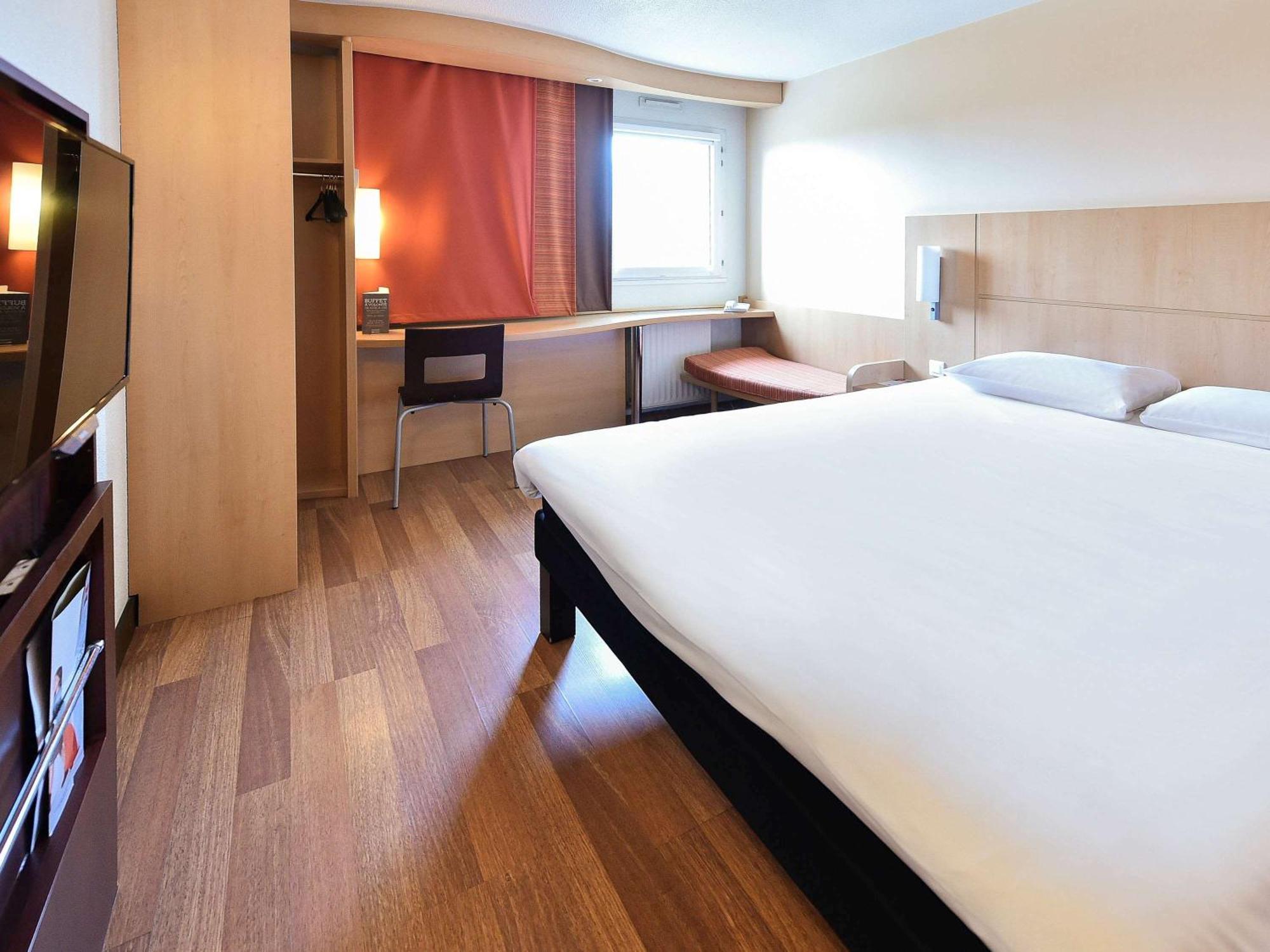 Ibis La Ferme Aux Vins