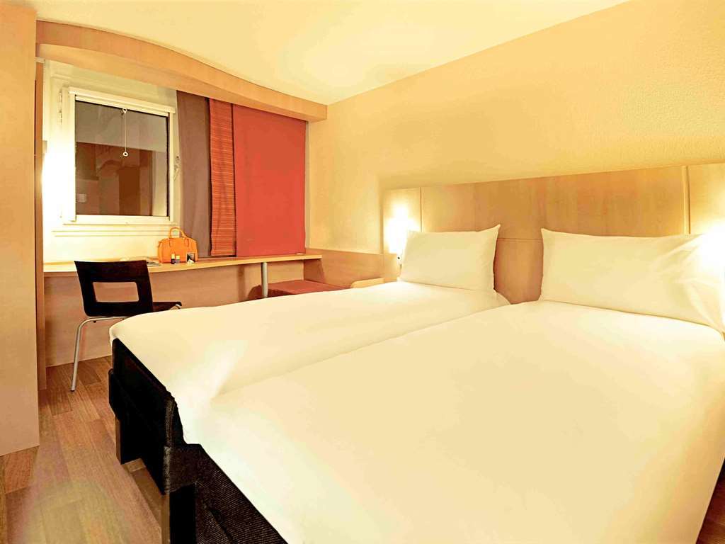 Ibis La Ferme Aux Vins
